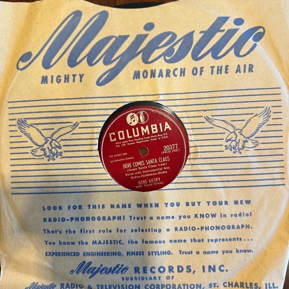 Columbia records 10" 78 speed vintage record "Here Comes Santa Claus"